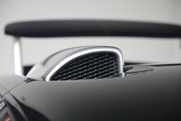 Used 2006 Bugatti Veyron 16.4 for sale Call for price at Pagani of Greenwich in Greenwich CT 06830 27