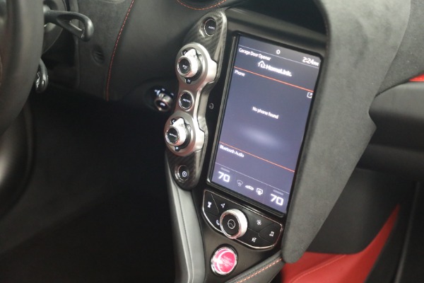 Used 2019 McLaren 720S Performance for sale $275,900 at Pagani of Greenwich in Greenwich CT 06830 28