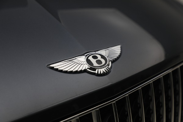 Used 2026 Bentley Bentayga EWB Azure V8 for sale $279,900 at Pagani of Greenwich in Greenwich CT 06830 13