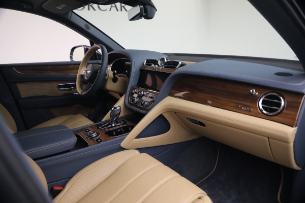 Used 2026 Bentley Bentayga EWB Azure V8 for sale $279,900 at Pagani of Greenwich in Greenwich CT 06830 26