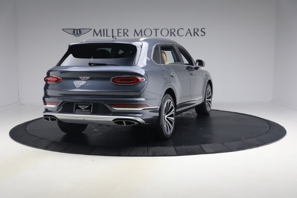 Used 2026 Bentley Bentayga EWB Azure V8 for sale $279,900 at Pagani of Greenwich in Greenwich CT 06830 7