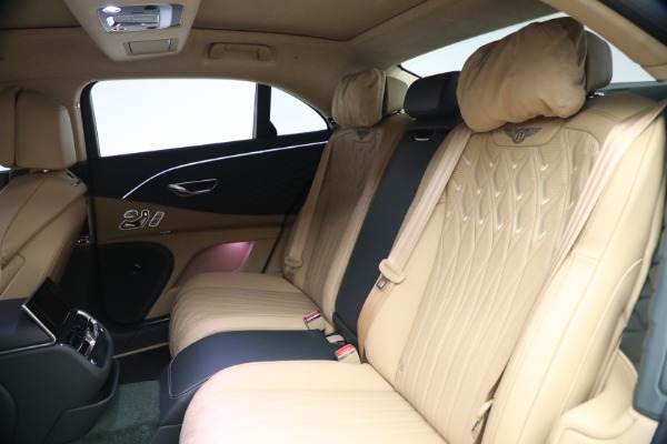 New 2027 Bentley Flying Spur Azure for sale $363,300 at Pagani of Greenwich in Greenwich CT 06830 22