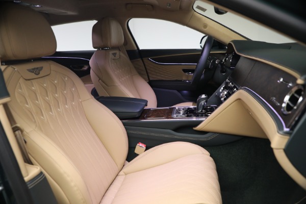 New 2027 Bentley Flying Spur Azure for sale $363,300 at Pagani of Greenwich in Greenwich CT 06830 27