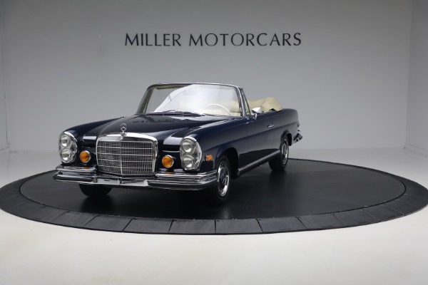 Used 1971 Mercedes-Benz 280SE 3.5 Cabriolet for sale $475,000 at Pagani of Greenwich in Greenwich CT 06830 10