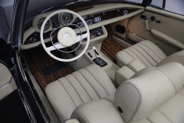 Used 1971 Mercedes-Benz 280SE 3.5 Cabriolet for sale $475,000 at Pagani of Greenwich in Greenwich CT 06830 24