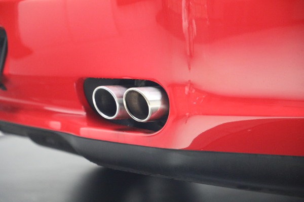 Used 2000 Ferrari 550 Maranello for sale $395,900 at Pagani of Greenwich in Greenwich CT 06830 24