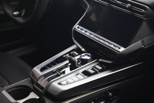 Used 2025 Aston Martin Vanquish for sale $415,900 at Pagani of Greenwich in Greenwich CT 06830 28