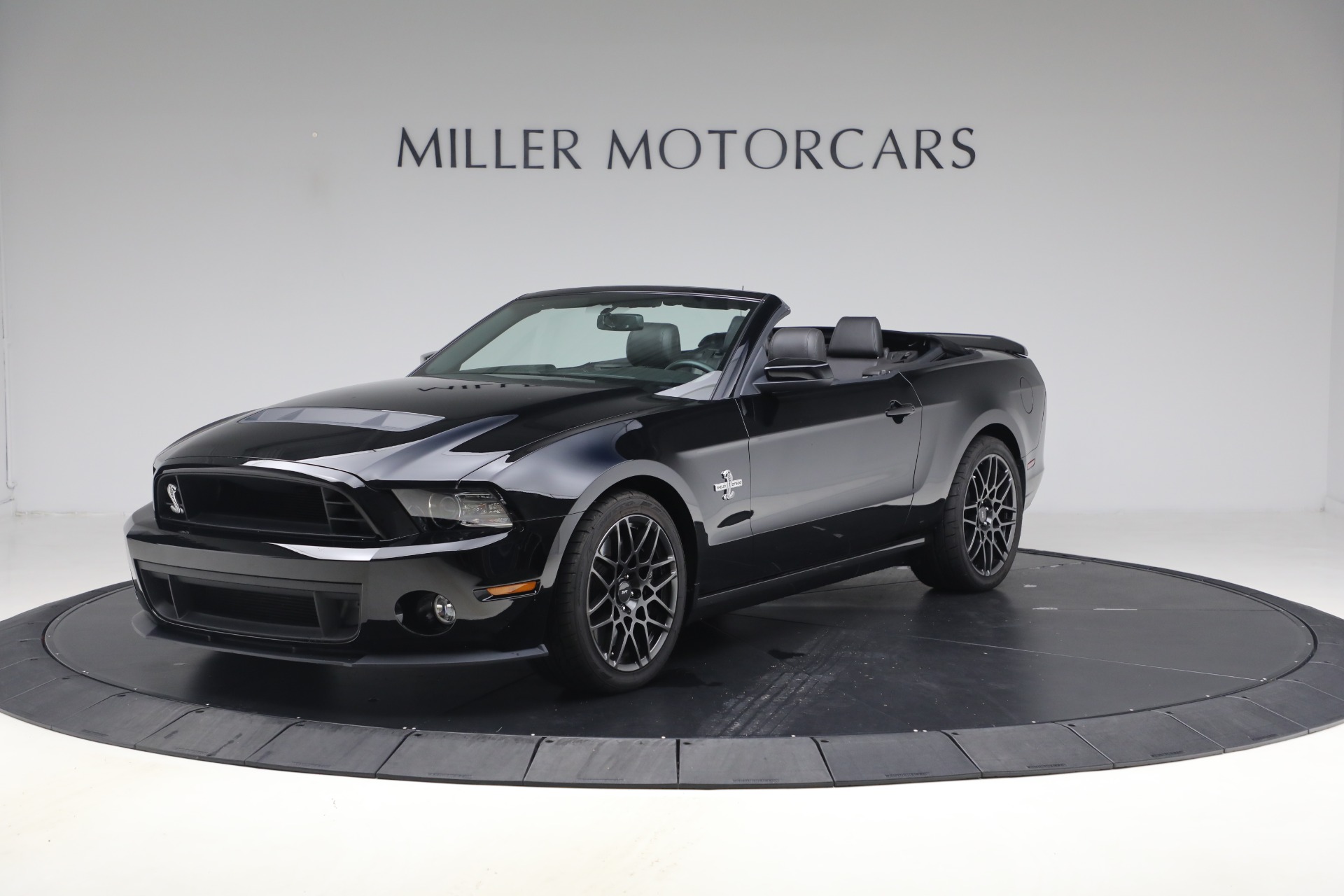Used 2013 Ford Shelby GT500 for sale $68,900 at Pagani of Greenwich in Greenwich CT 06830 1