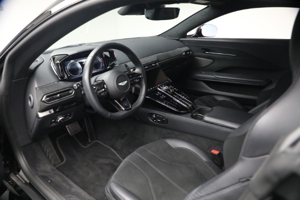 Used 2025 Aston Martin Vantage for sale $187,900 at Pagani of Greenwich in Greenwich CT 06830 14
