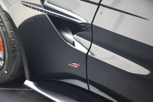 New 2026 Aston Martin Vantage S Roadster for sale $256,300 at Pagani of Greenwich in Greenwich CT 06830 25