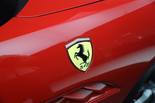 Used 2014 Ferrari California 30 for sale $115,900 at Pagani of Greenwich in Greenwich CT 06830 27