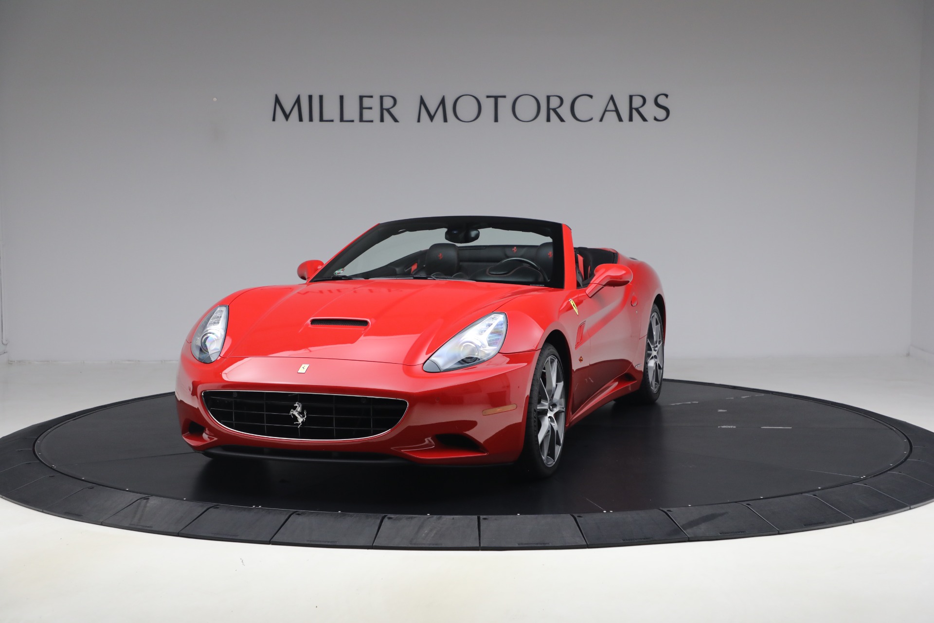 Used 2014 Ferrari California 30 for sale $115,900 at Pagani of Greenwich in Greenwich CT 06830 1