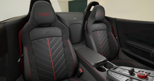 New 2026 Aston Martin Vantage S Roadster for sale $268,000 at Pagani of Greenwich in Greenwich CT 06830 12