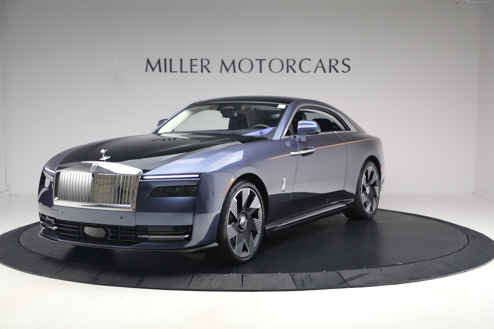 Used 2024 Rolls-Royce Spectre for sale $345,900 at Pagani of Greenwich in Greenwich CT 06830 1