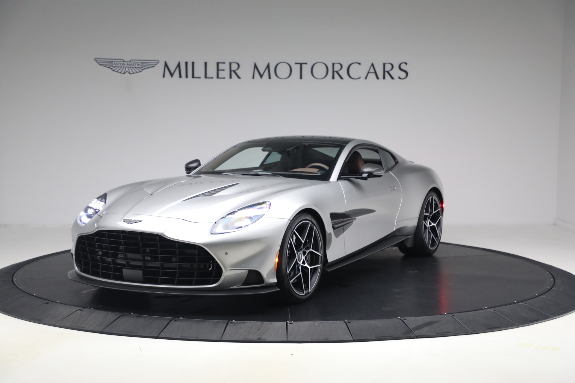 Used 2025 Aston Martin Vanquish for sale $429,900 at Pagani of Greenwich in Greenwich CT 06830 1