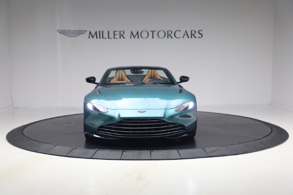 Used 2023 Aston Martin Vantage V8 for sale $151,900 at Pagani of Greenwich in Greenwich CT 06830 28