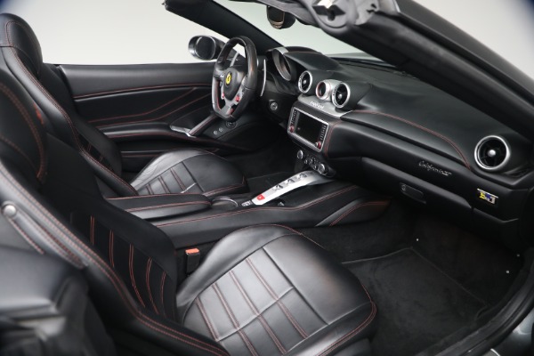 Used 2015 Ferrari California T for sale $139,900 at Pagani of Greenwich in Greenwich CT 06830 18