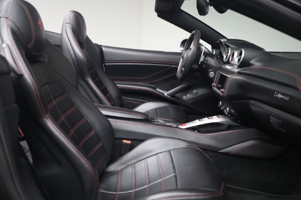 Used 2015 Ferrari California T for sale $139,900 at Pagani of Greenwich in Greenwich CT 06830 19