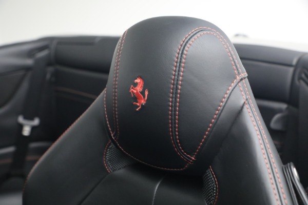 Used 2015 Ferrari California T for sale $139,900 at Pagani of Greenwich in Greenwich CT 06830 25
