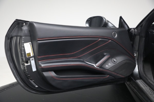 Used 2015 Ferrari California T for sale $139,900 at Pagani of Greenwich in Greenwich CT 06830 28