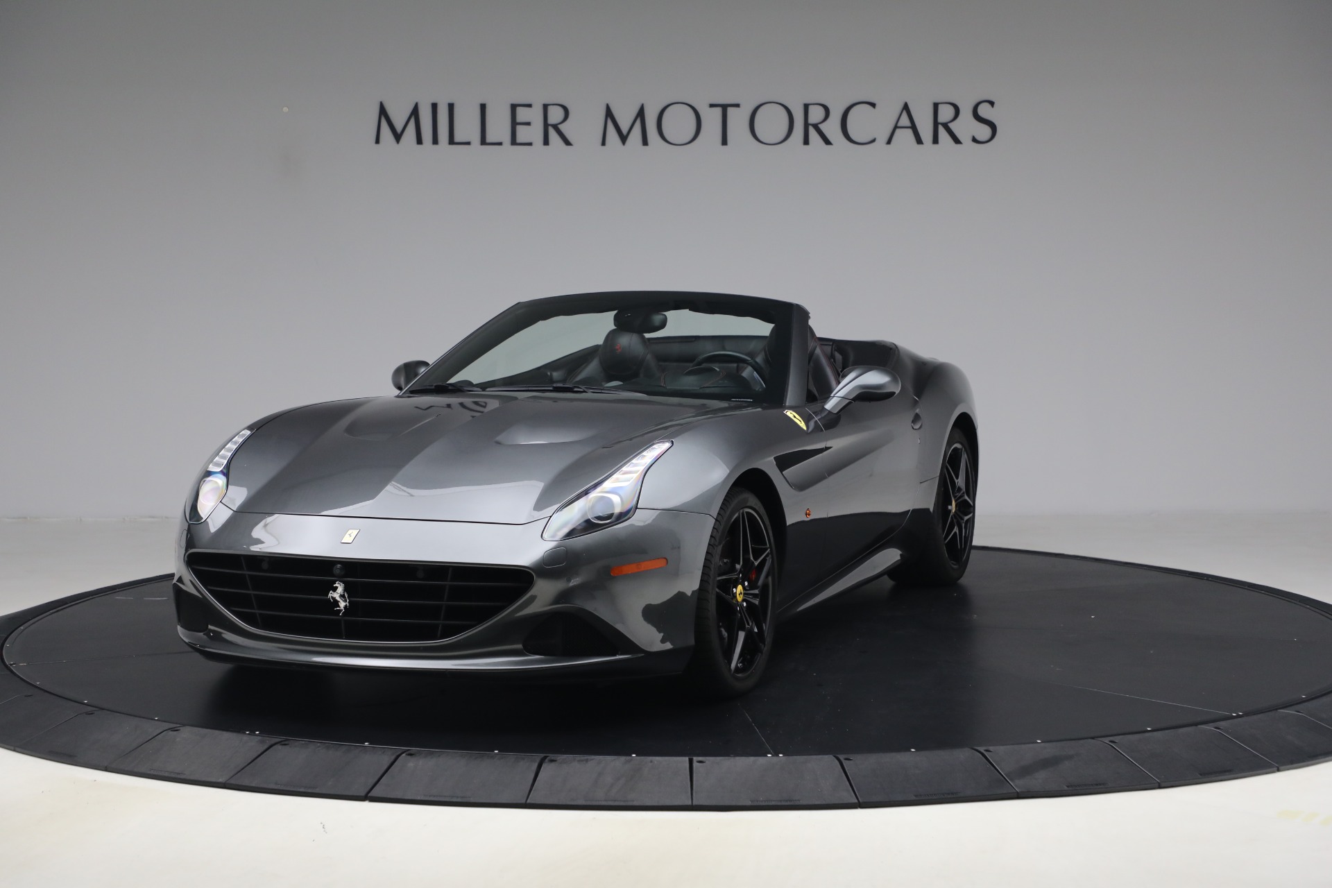 Used 2015 Ferrari California T for sale $139,900 at Pagani of Greenwich in Greenwich CT 06830 1