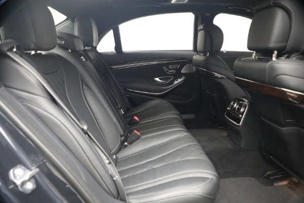 Used 2019 Mercedes-Benz S-Class S 560 4MATIC for sale $49,900 at Pagani of Greenwich in Greenwich CT 06830 21
