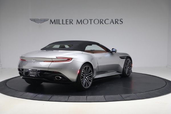 Used 2024 Aston Martin DB12 Volante for sale $255,900 at Pagani of Greenwich in Greenwich CT 06830 19