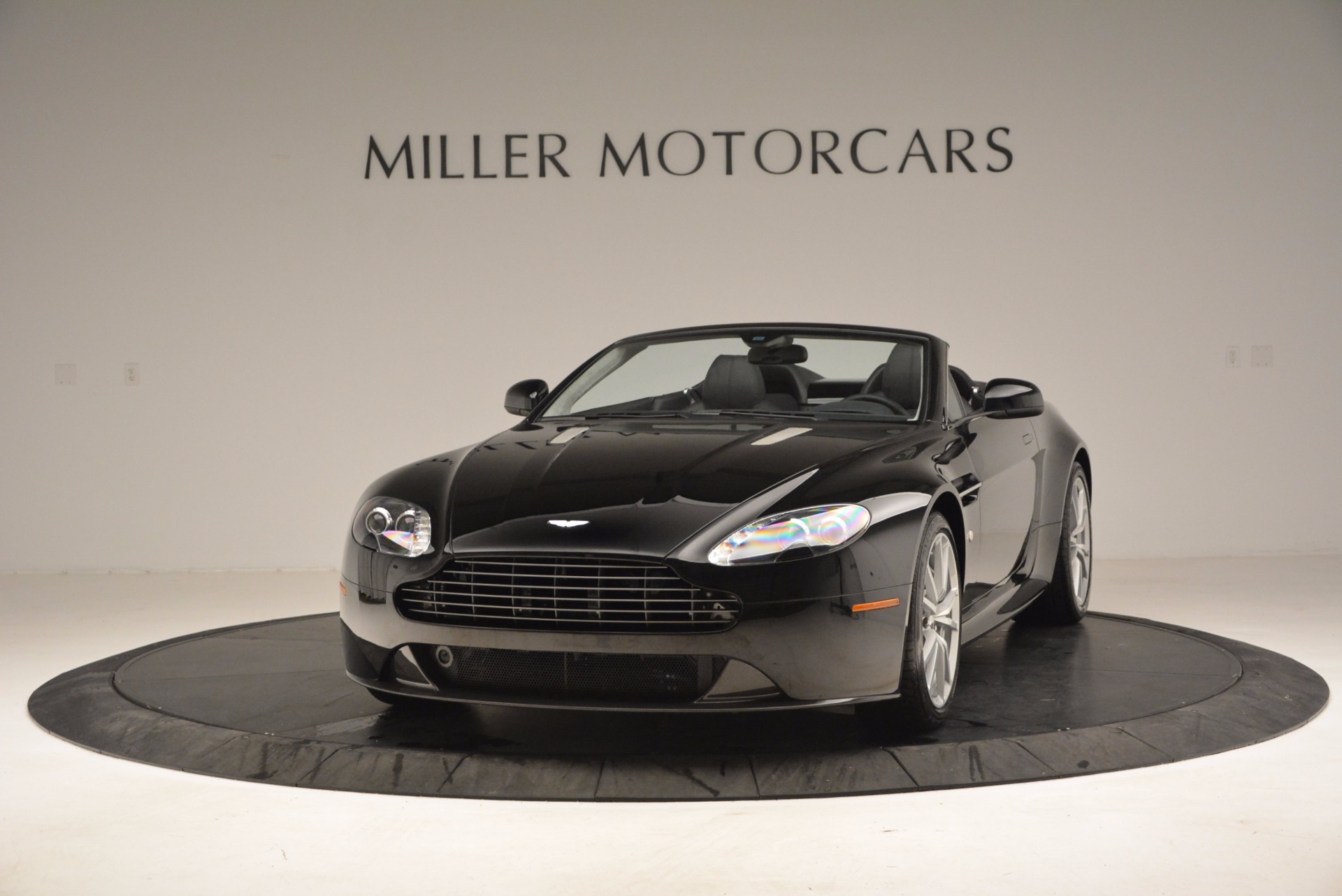 Used 2016 Aston Martin V8 Vantage S Roadster for sale Sold at Pagani of Greenwich in Greenwich CT 06830 1